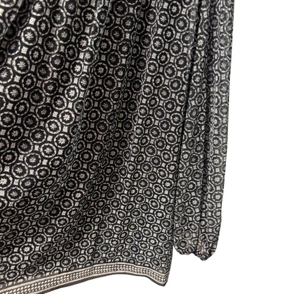 Max Studio blouse Sz 2X Long Sleeve Blouse Black & White Geometric Pattern top - Picture 11 of 12